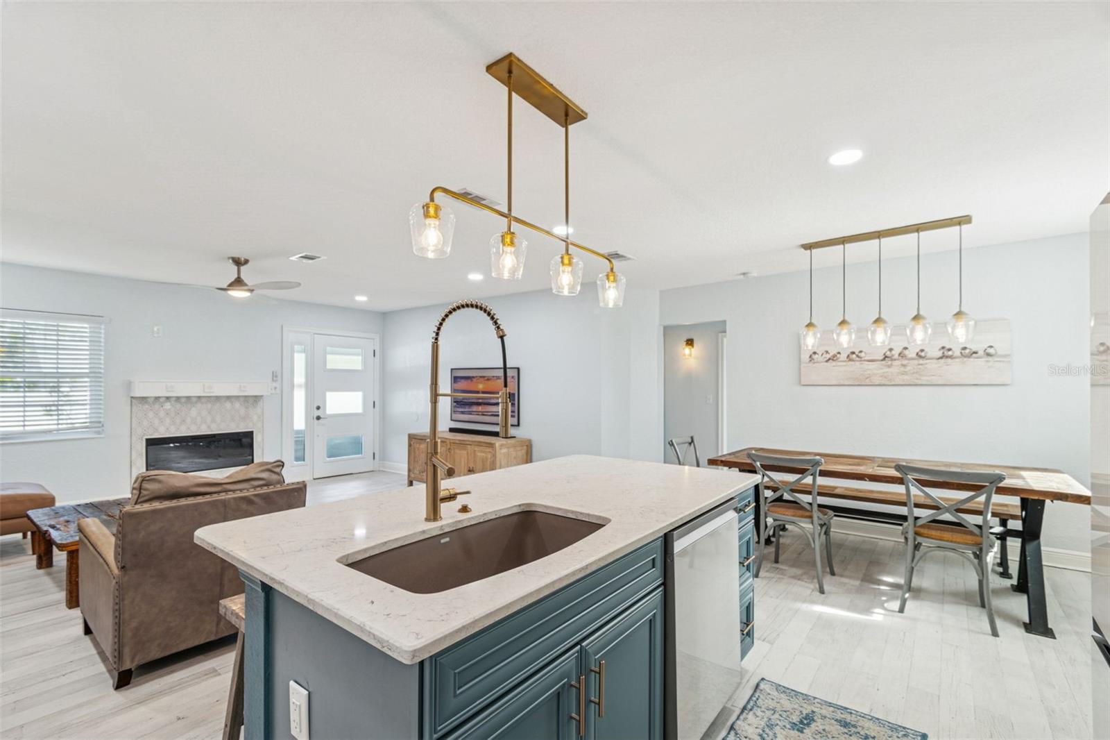 Image 18 of 97 For 120 19th Avenue N