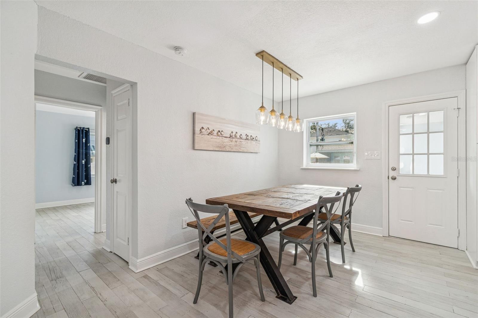 Image 23 of 97 For 120 19th Avenue N