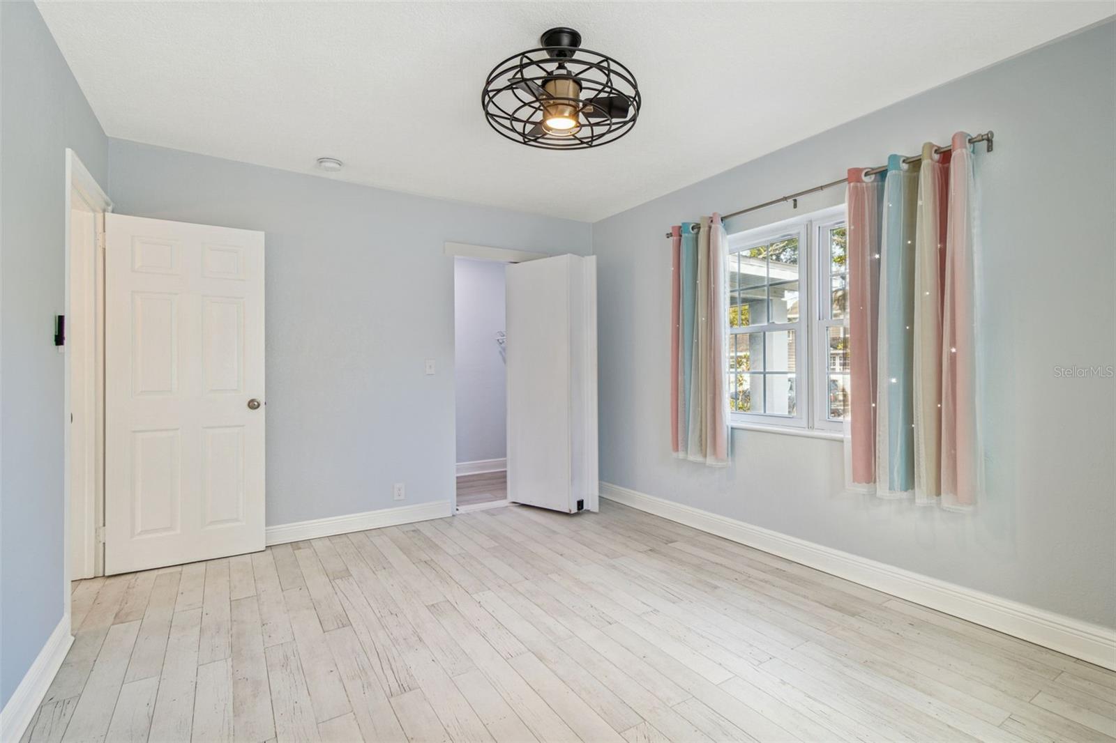 Image 34 of 97 For 120 19th Avenue N