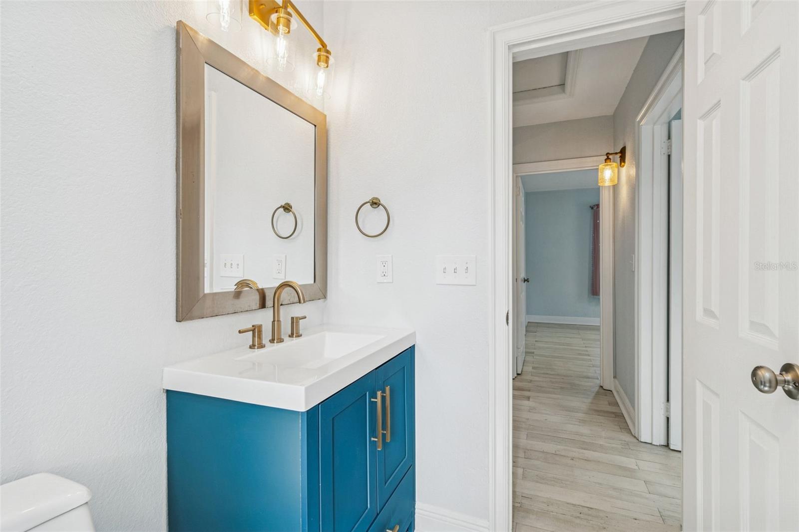 Image 39 of 97 For 120 19th Avenue N