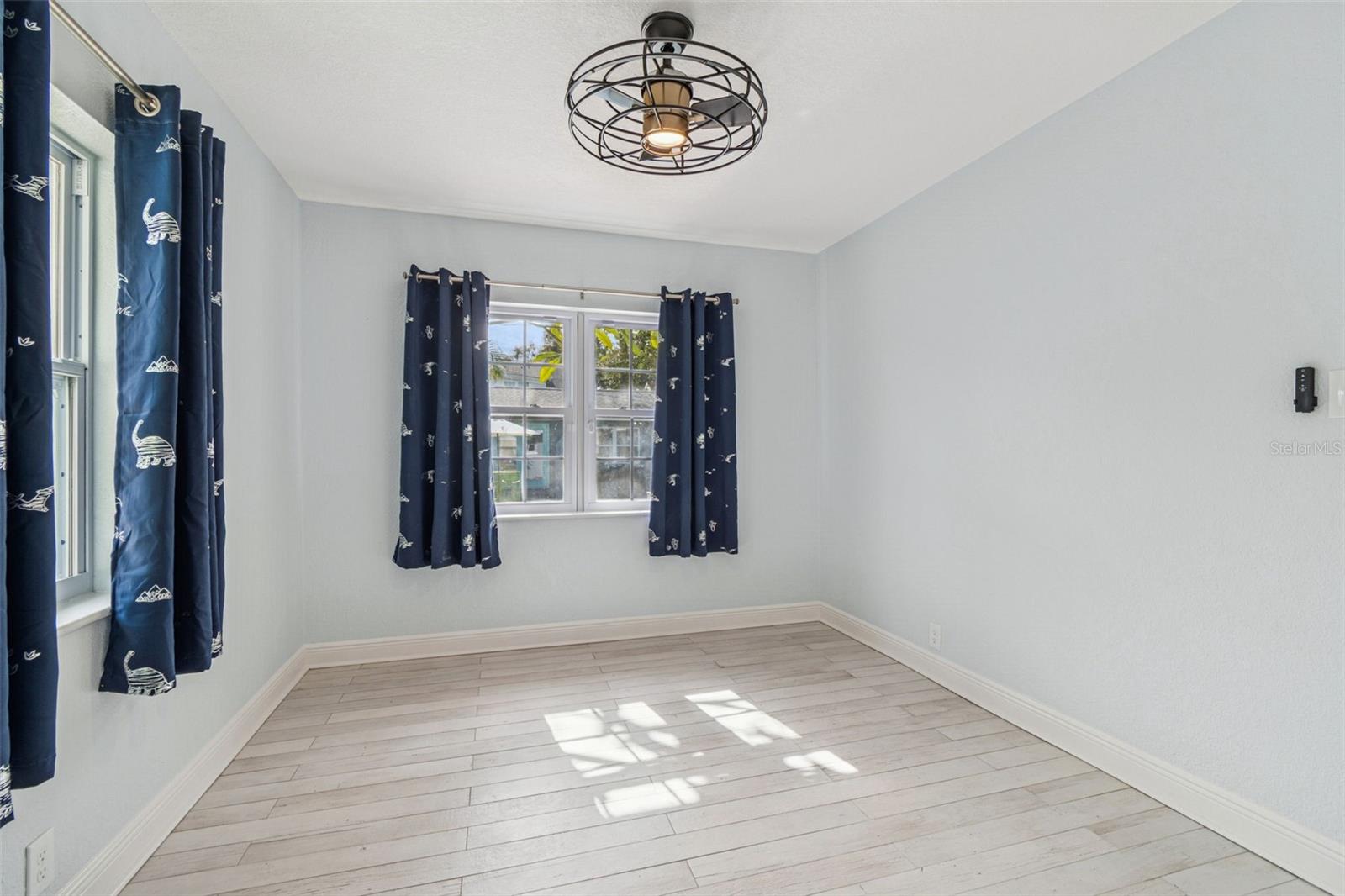 Image 43 of 97 For 120 19th Avenue N