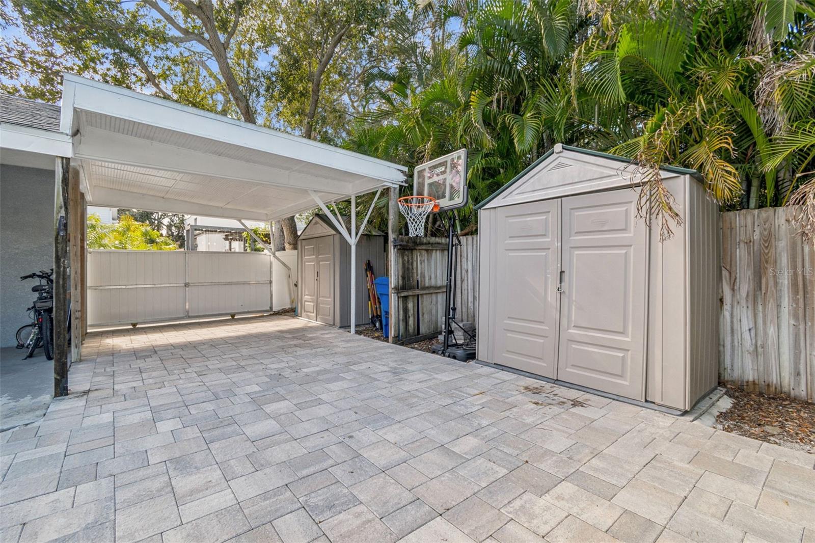 Image 66 of 97 For 120 19th Avenue N