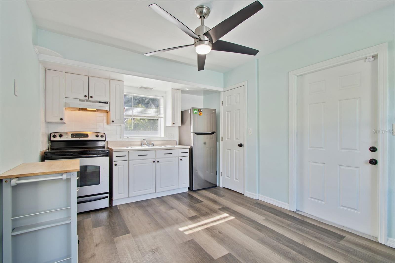 Image 72 of 97 For 120 19th Avenue N