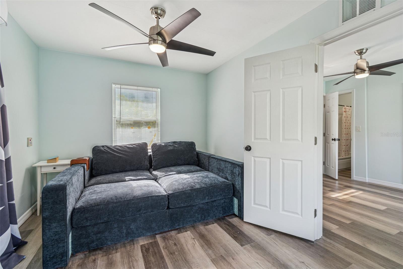 Image 79 of 97 For 120 19th Avenue N