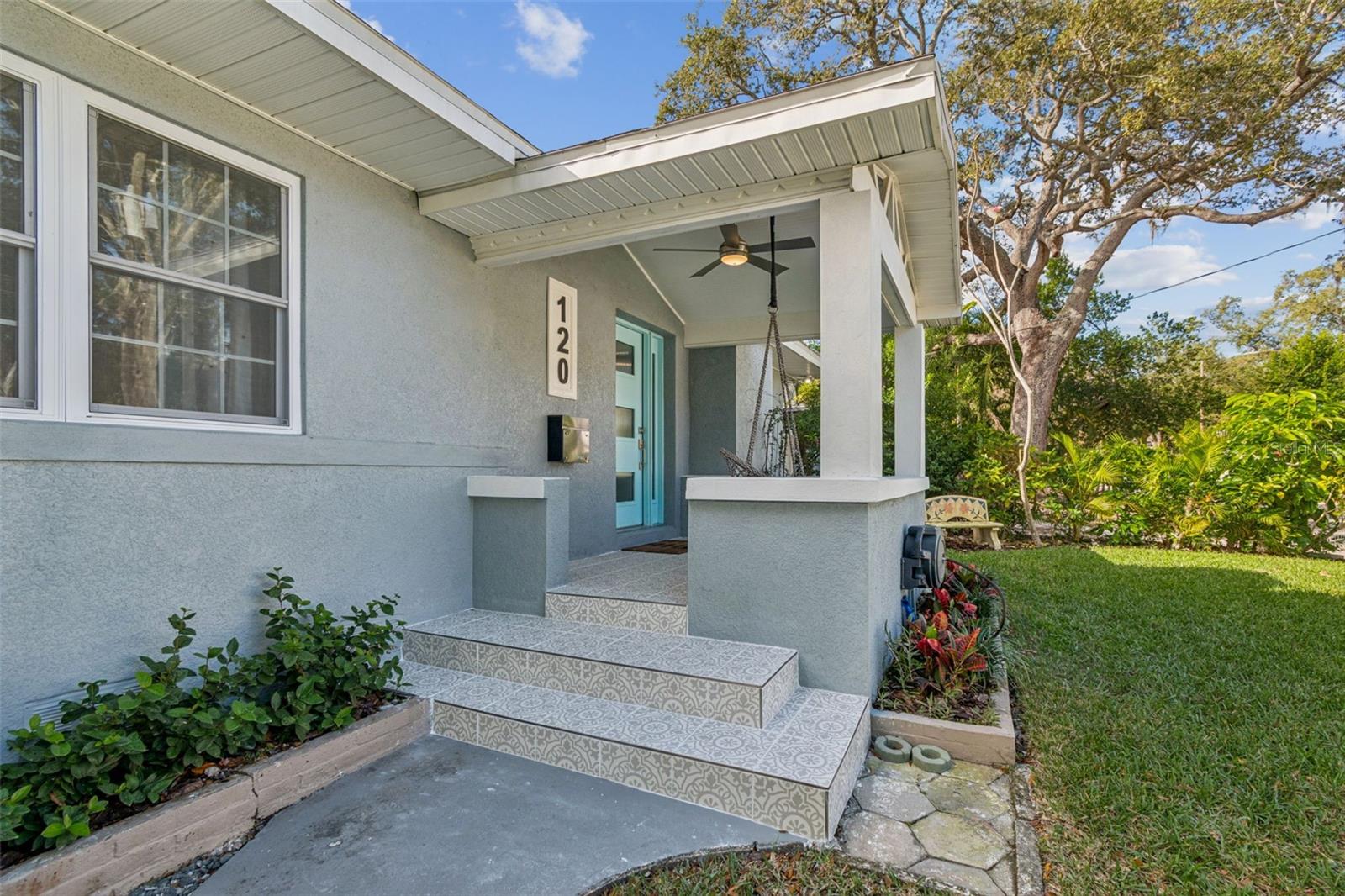 Image 8 of 97 For 120 19th Avenue N