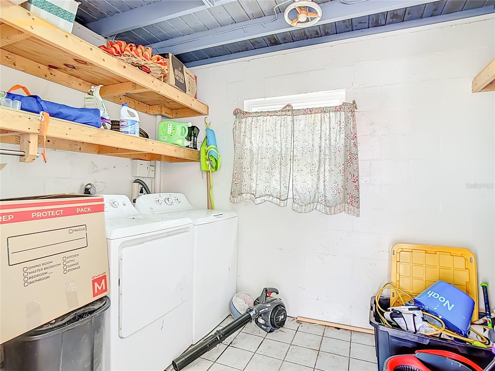 Image 25 of 33 For 708 Vermont Street