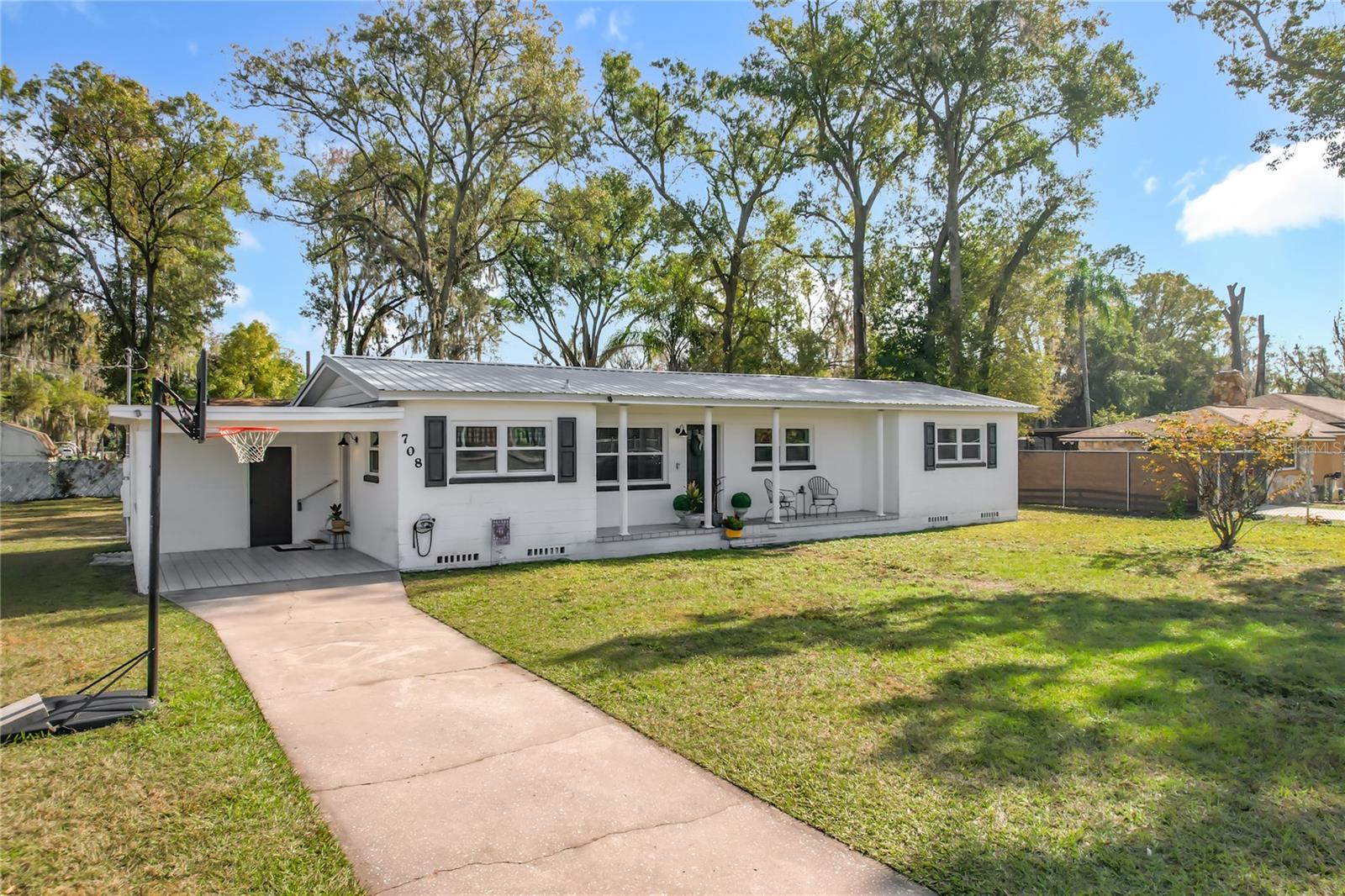 Image 4 of 33 For 708 Vermont Street