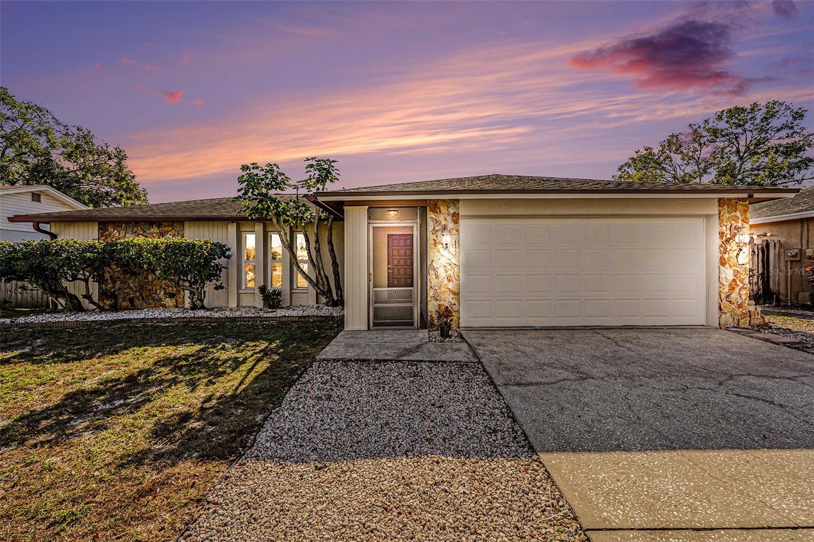 Image 32 of 35 For 8390 Somerset Drive