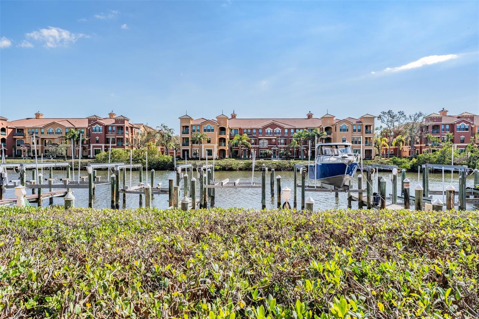 Image 34 of 58 For 2733 Via Cipriani  814a