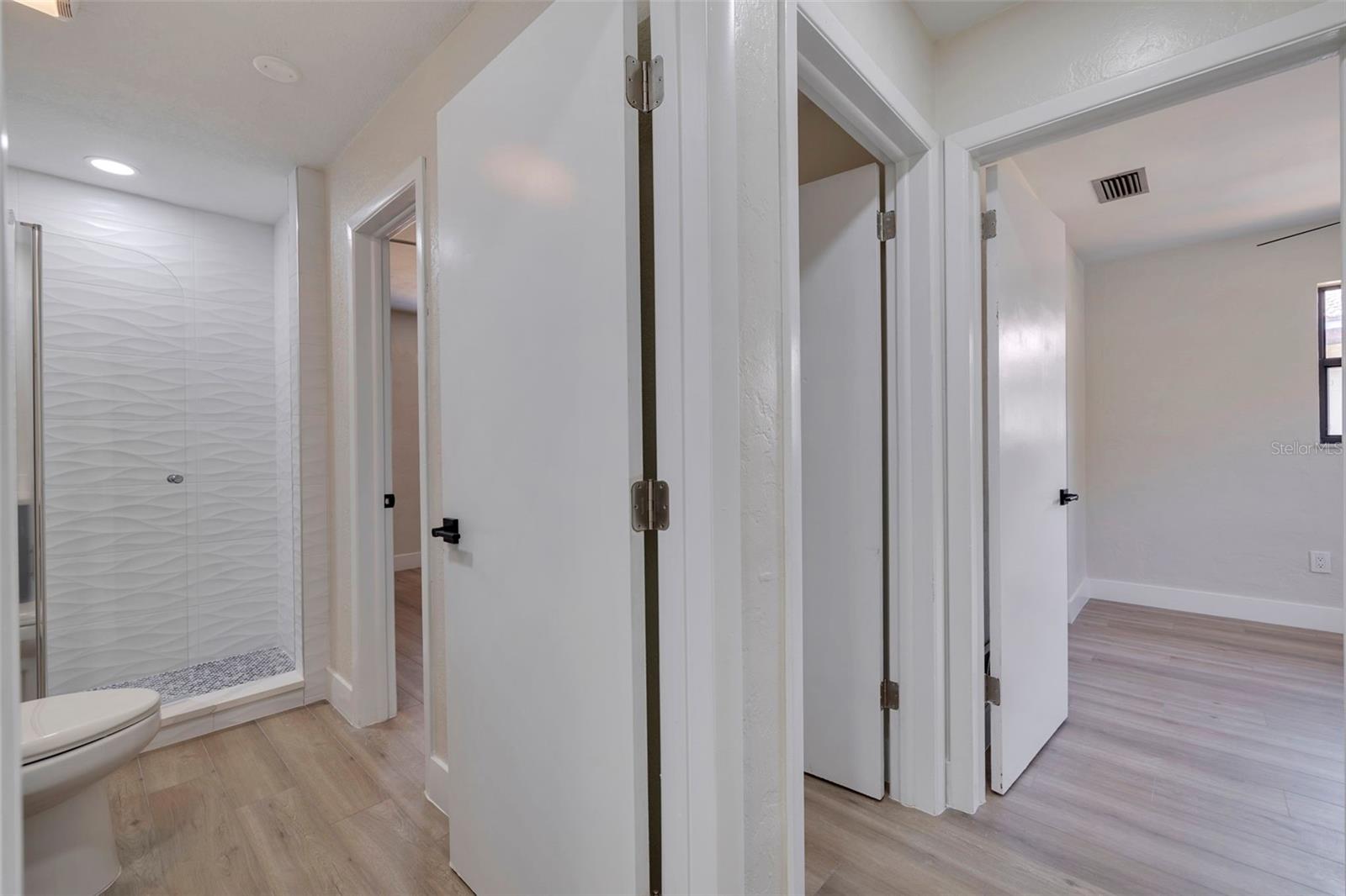 Image 11 of 24 For 490 82nd Avenue