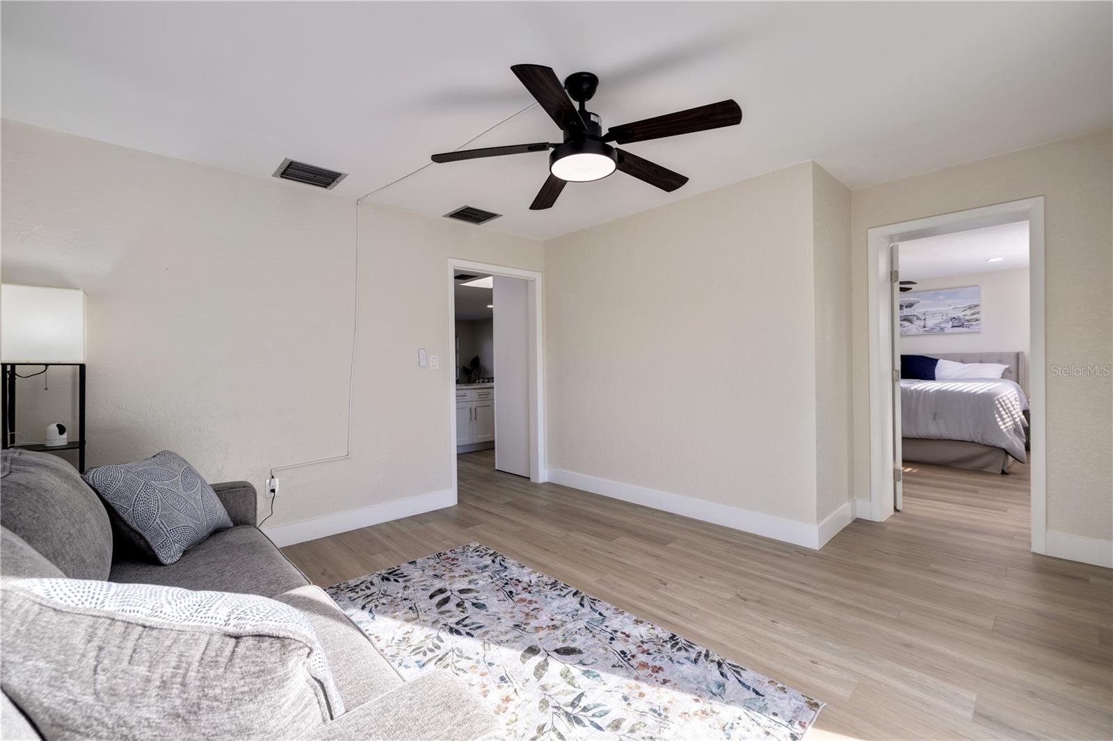 Image 3 of 24 For 490 82nd Avenue