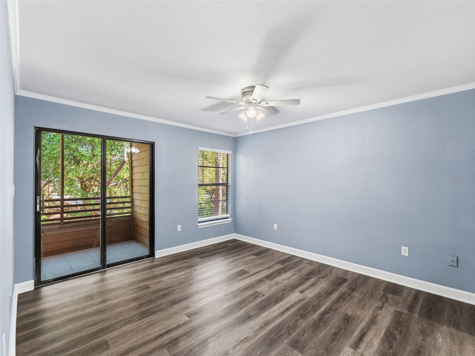 Image 11 of 30 For 1008 Lennox Road W