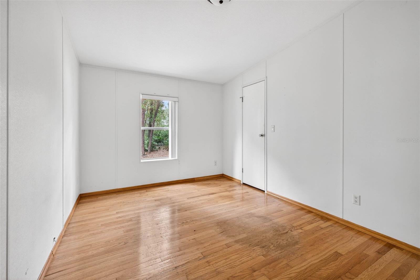 Image 17 of 24 For 6781 Grant Street