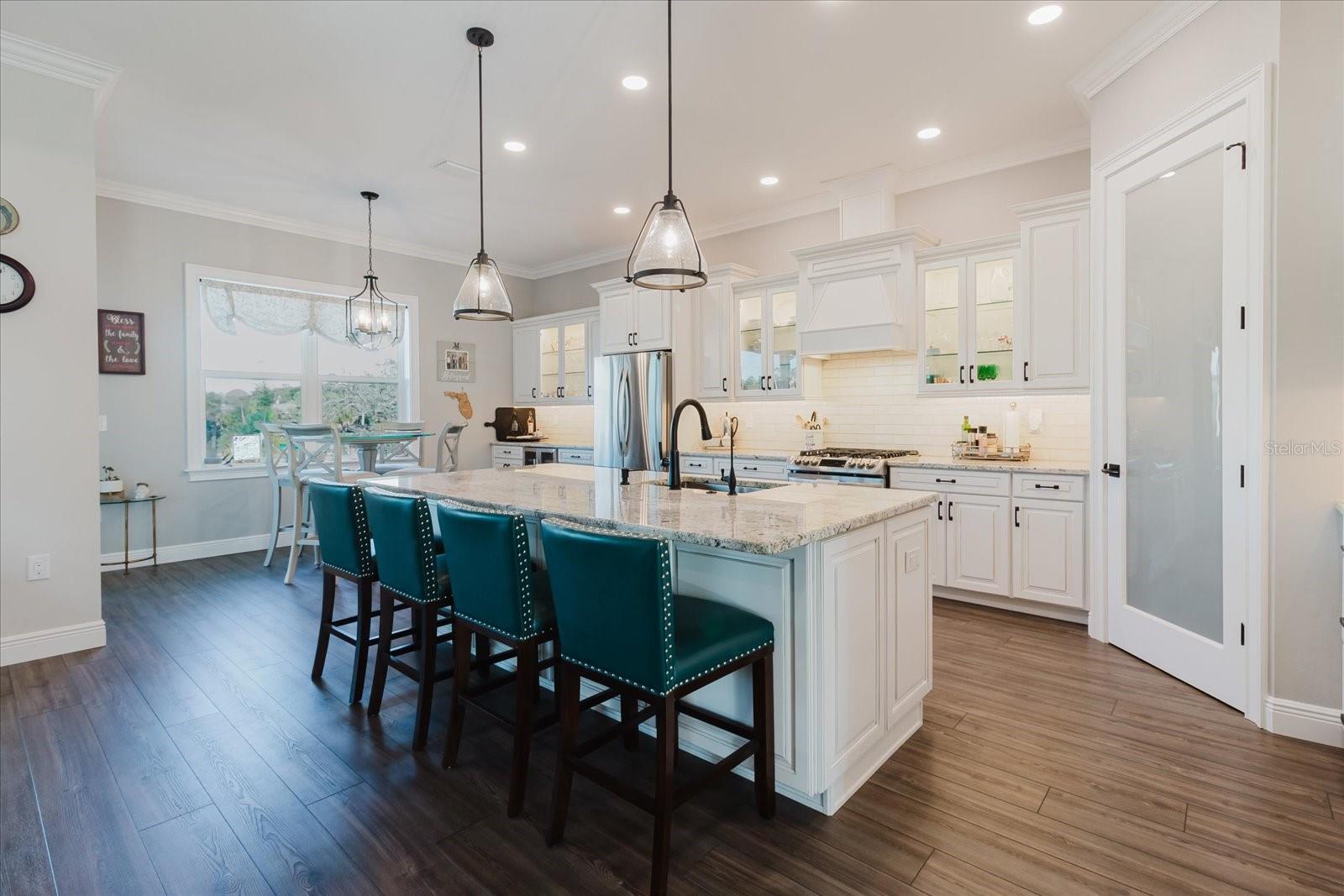 Image 21 of 75 For 216 High Street