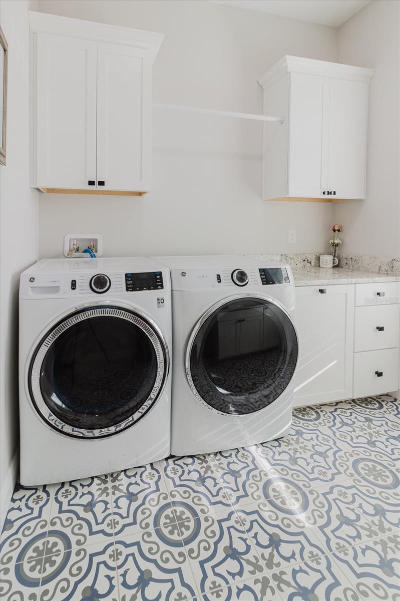 Image 31 of 75 For 216 High Street