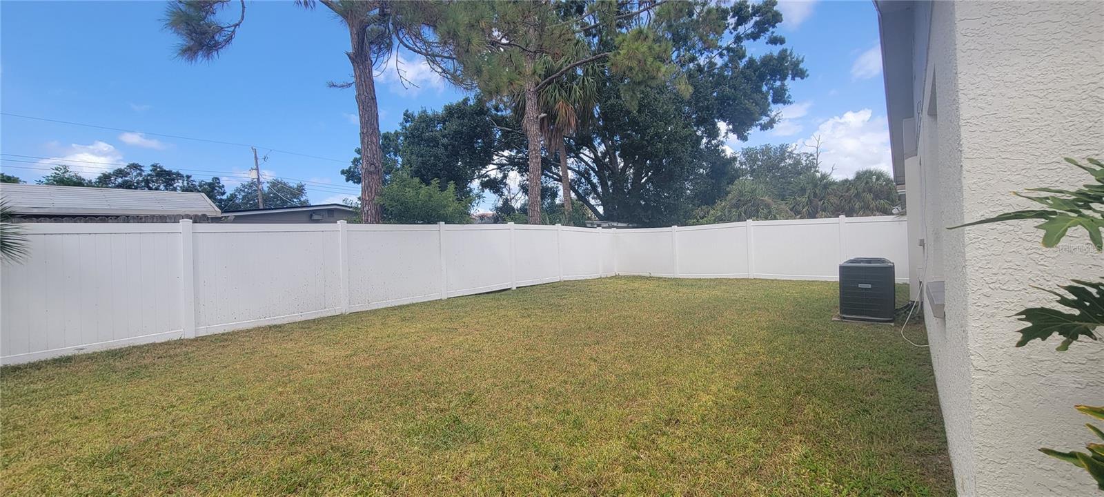 Image 13 of 14 For 6627 West Shore Boulevard