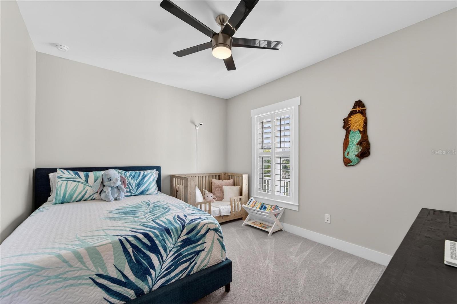 Listing photo id 57 for 613 Mirabay Boulevard