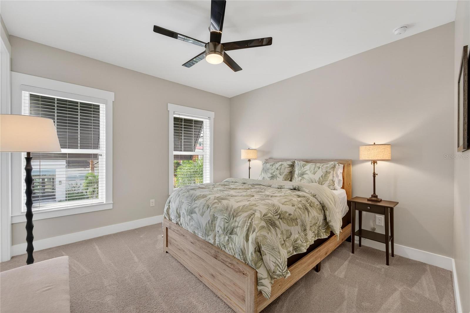 Listing photo id 59 for 613 Mirabay Boulevard