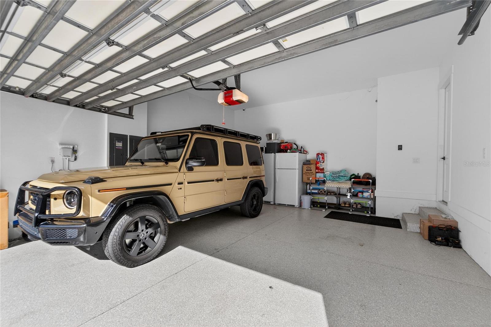 Listing photo id 65 for 613 Mirabay Boulevard