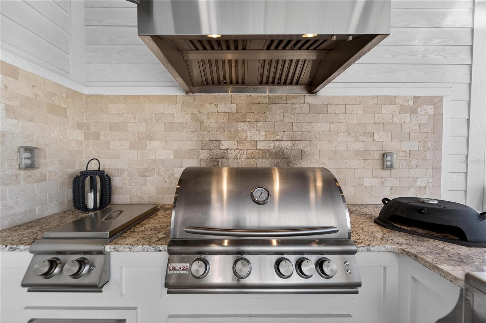 Listing photo id 71 for 613 Mirabay Boulevard