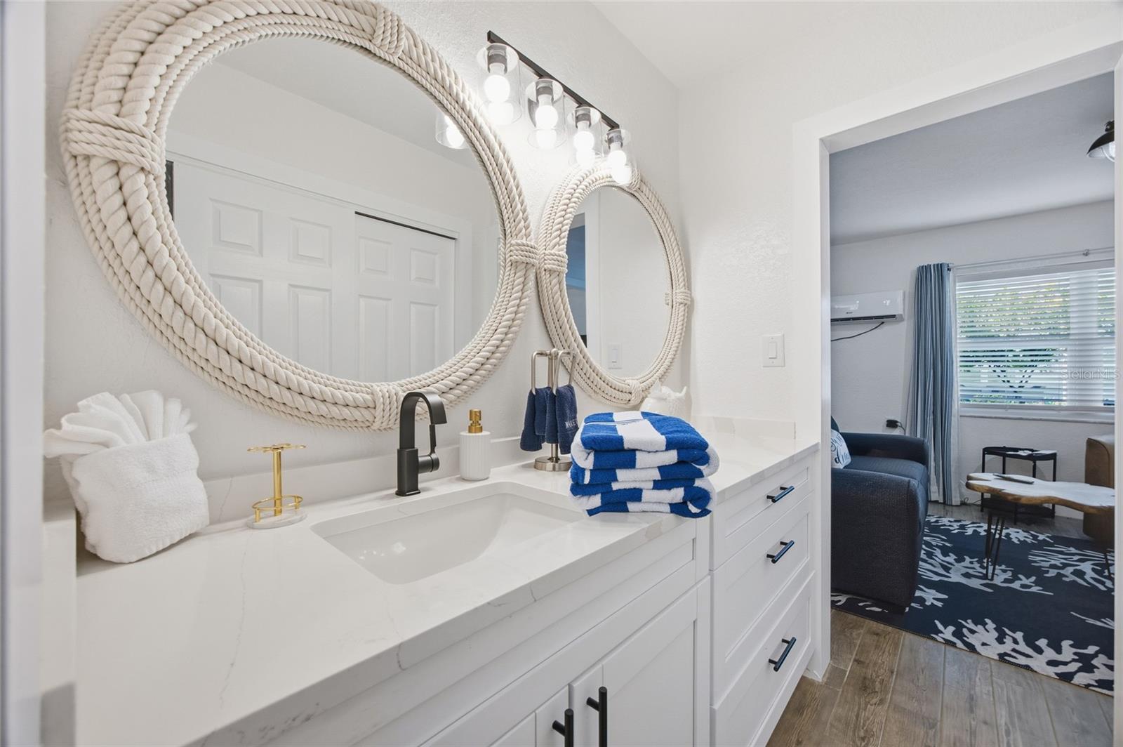 Image 8 of 22 For 16 Paradise Lane 107