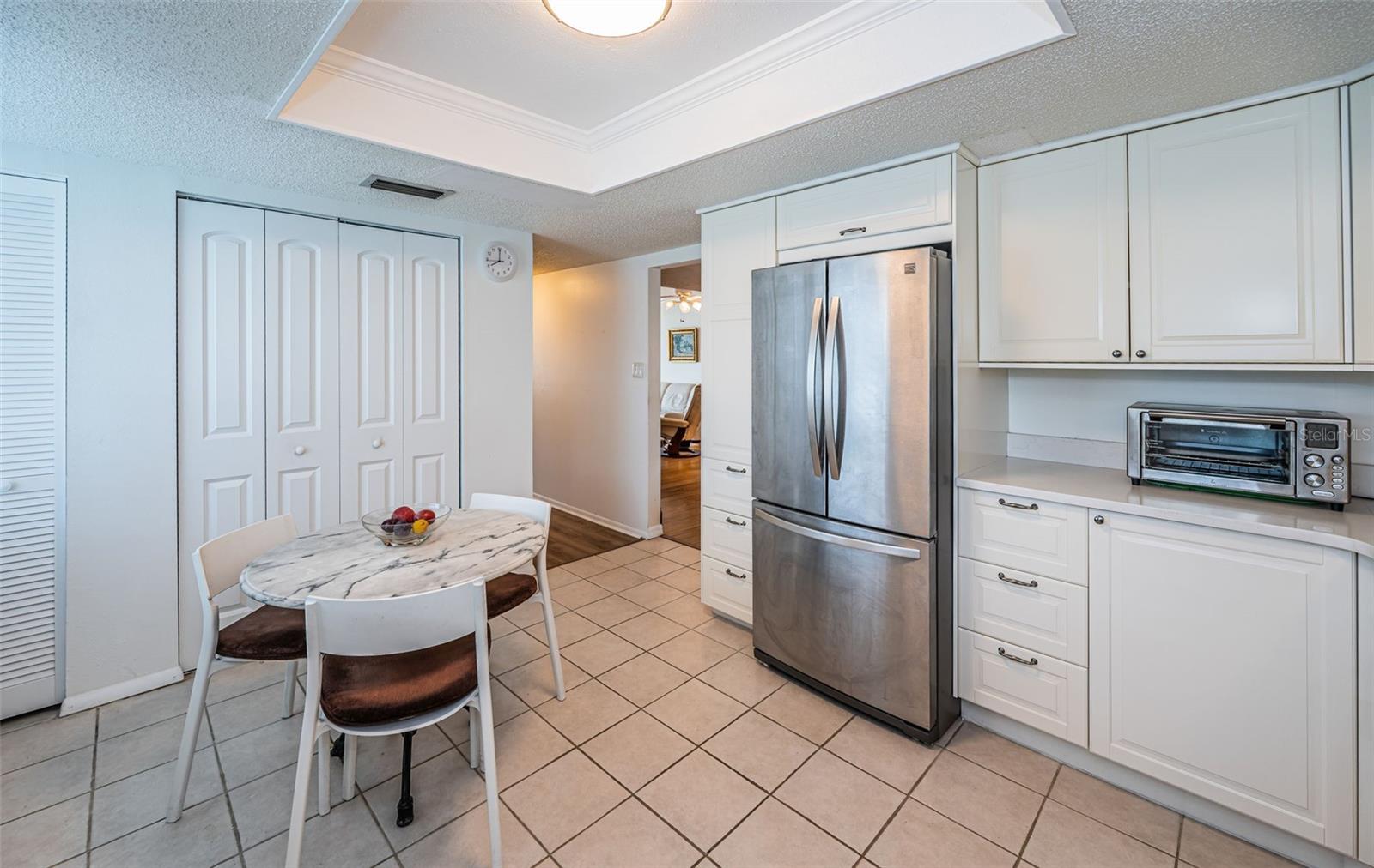 Image 20 of 67 For 9 Haig Place 312