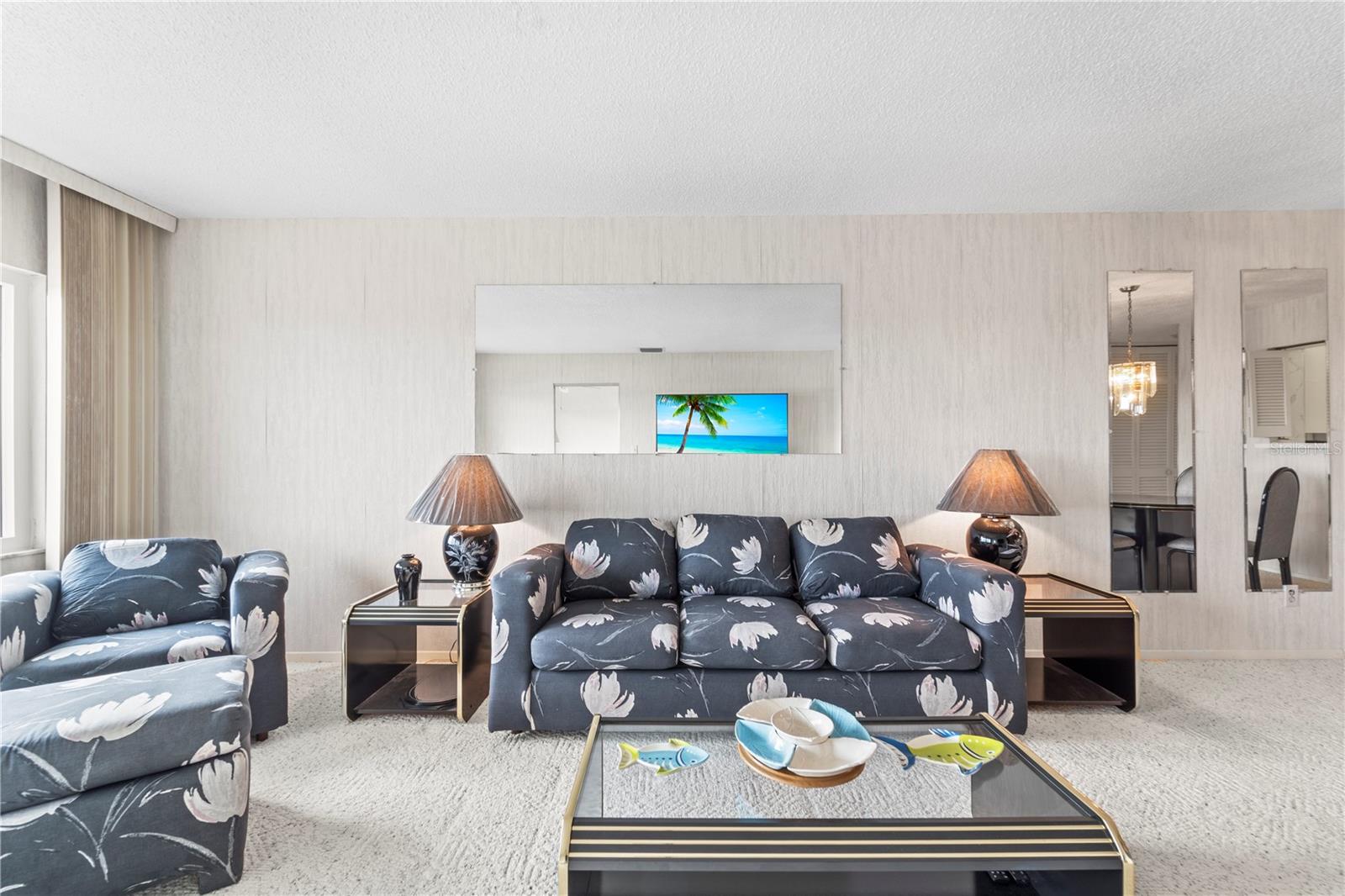 Image 13 of 52 For 100 Bluff View Drive 609a