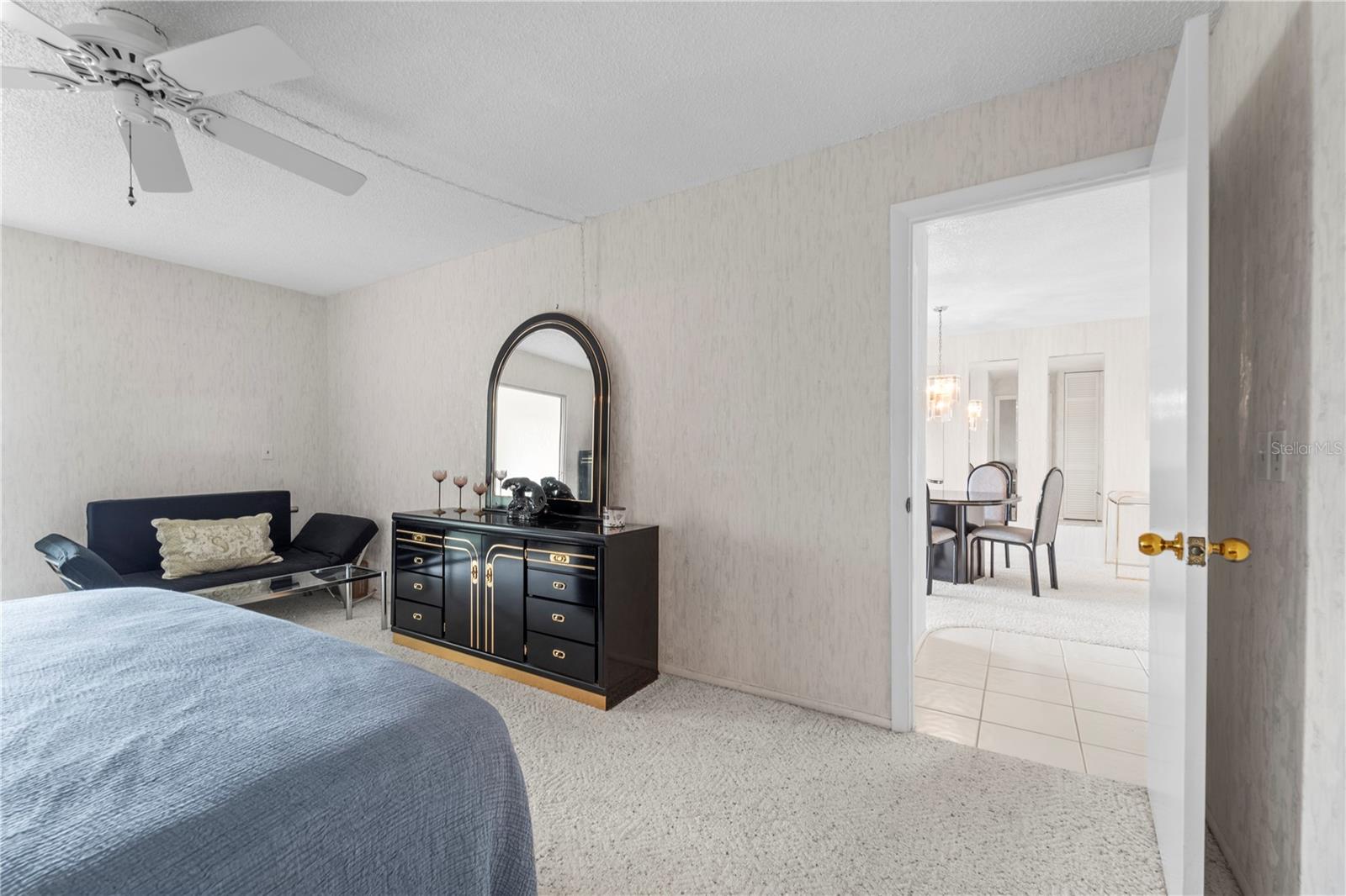 Image 24 of 52 For 100 Bluff View Drive 609a