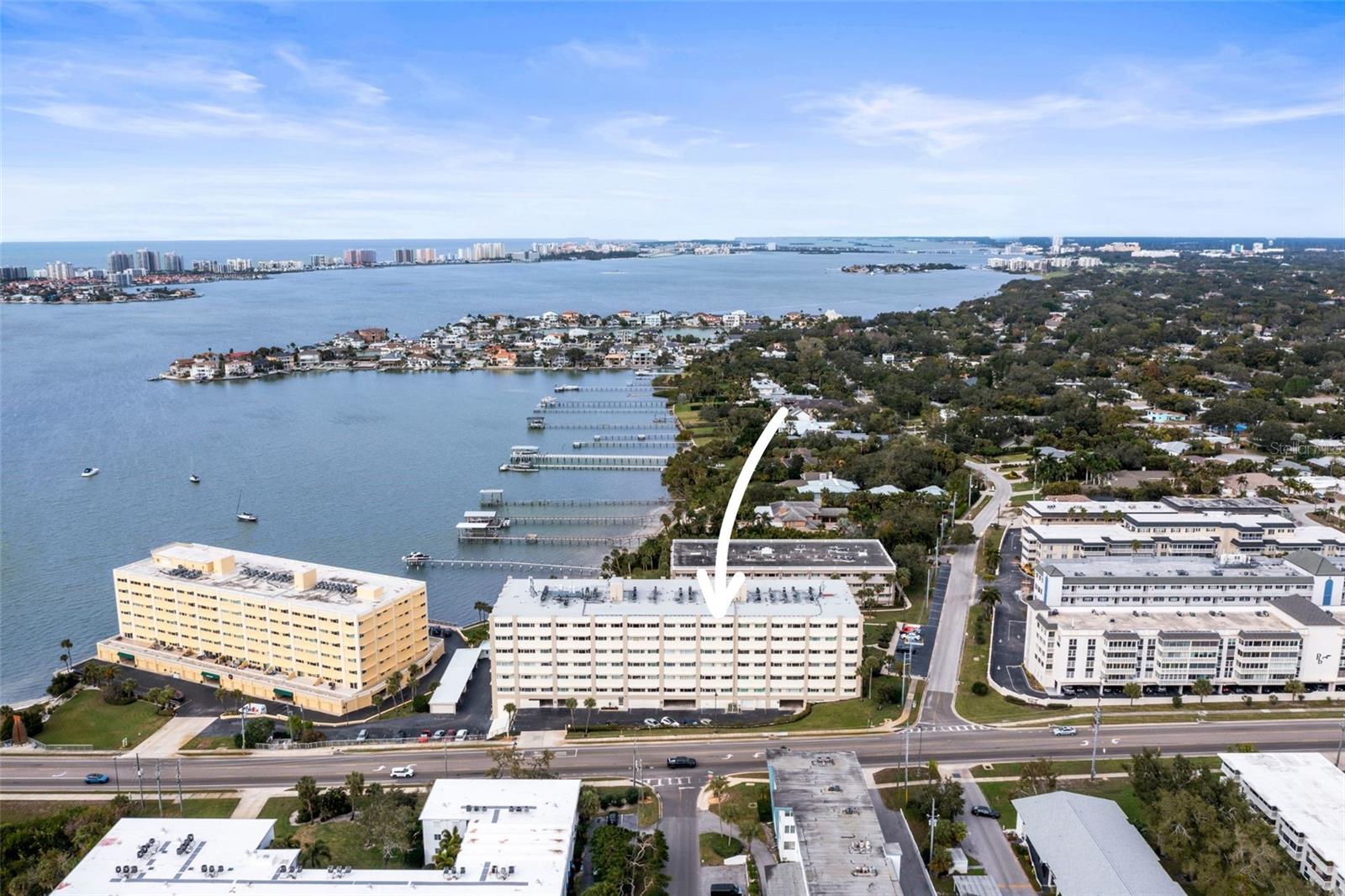 Image 3 of 52 For 100 Bluff View Drive 609a