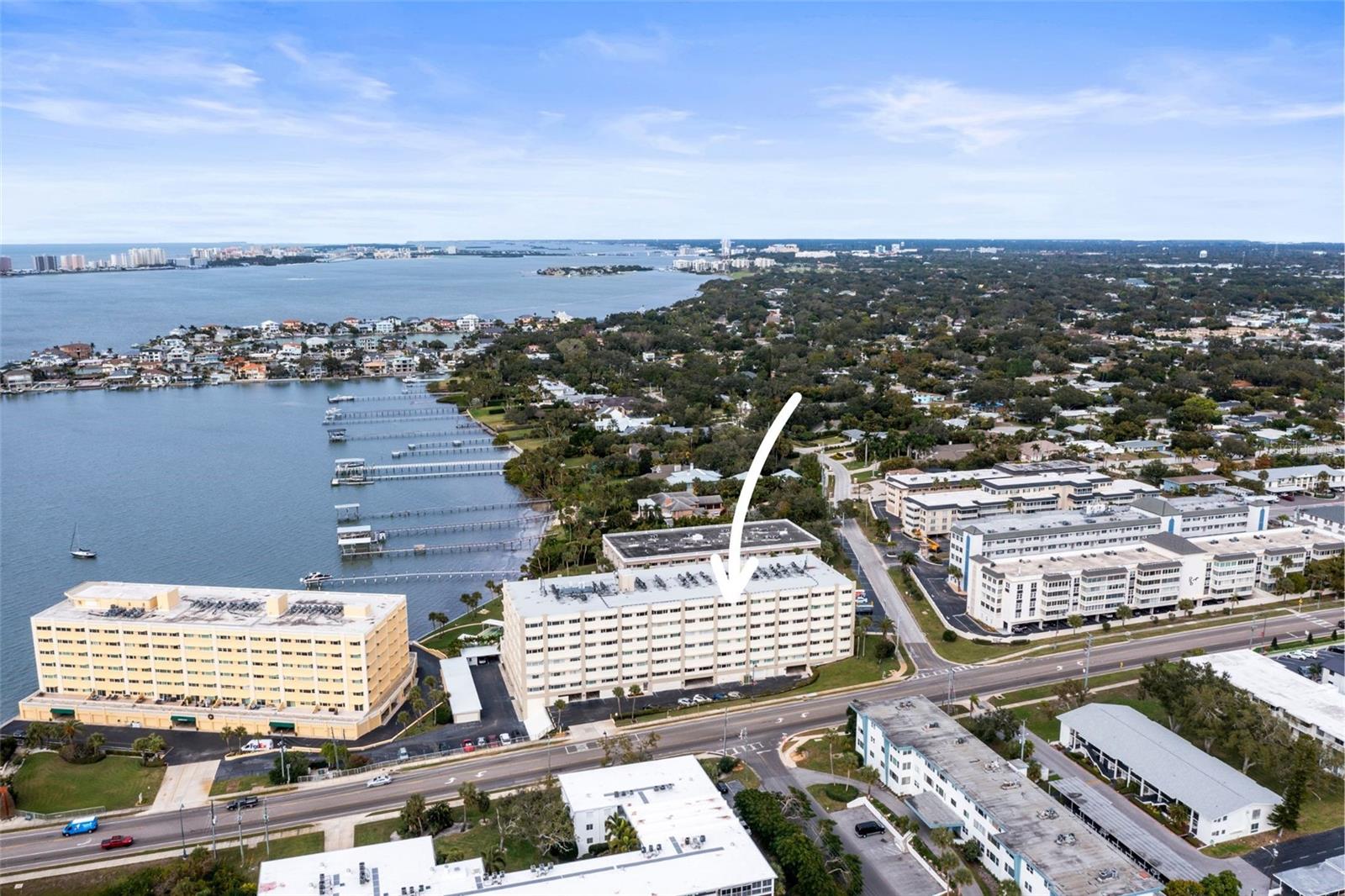 Image 33 of 52 For 100 Bluff View Drive 609a