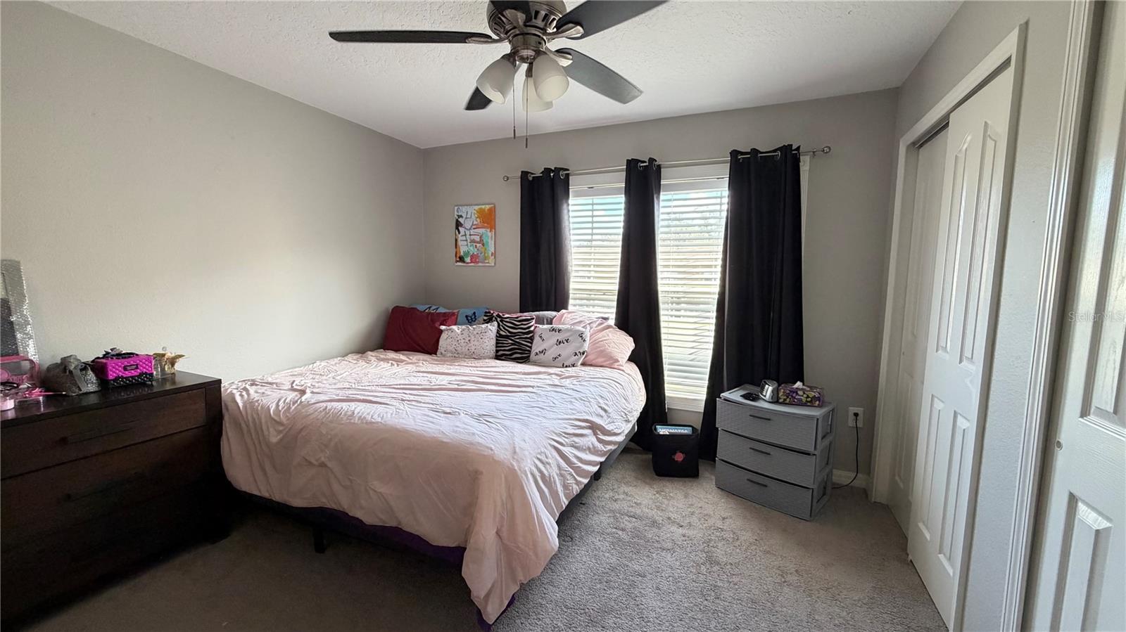 Image 19 of 43 For 6930 Hawthorne Trace Lane