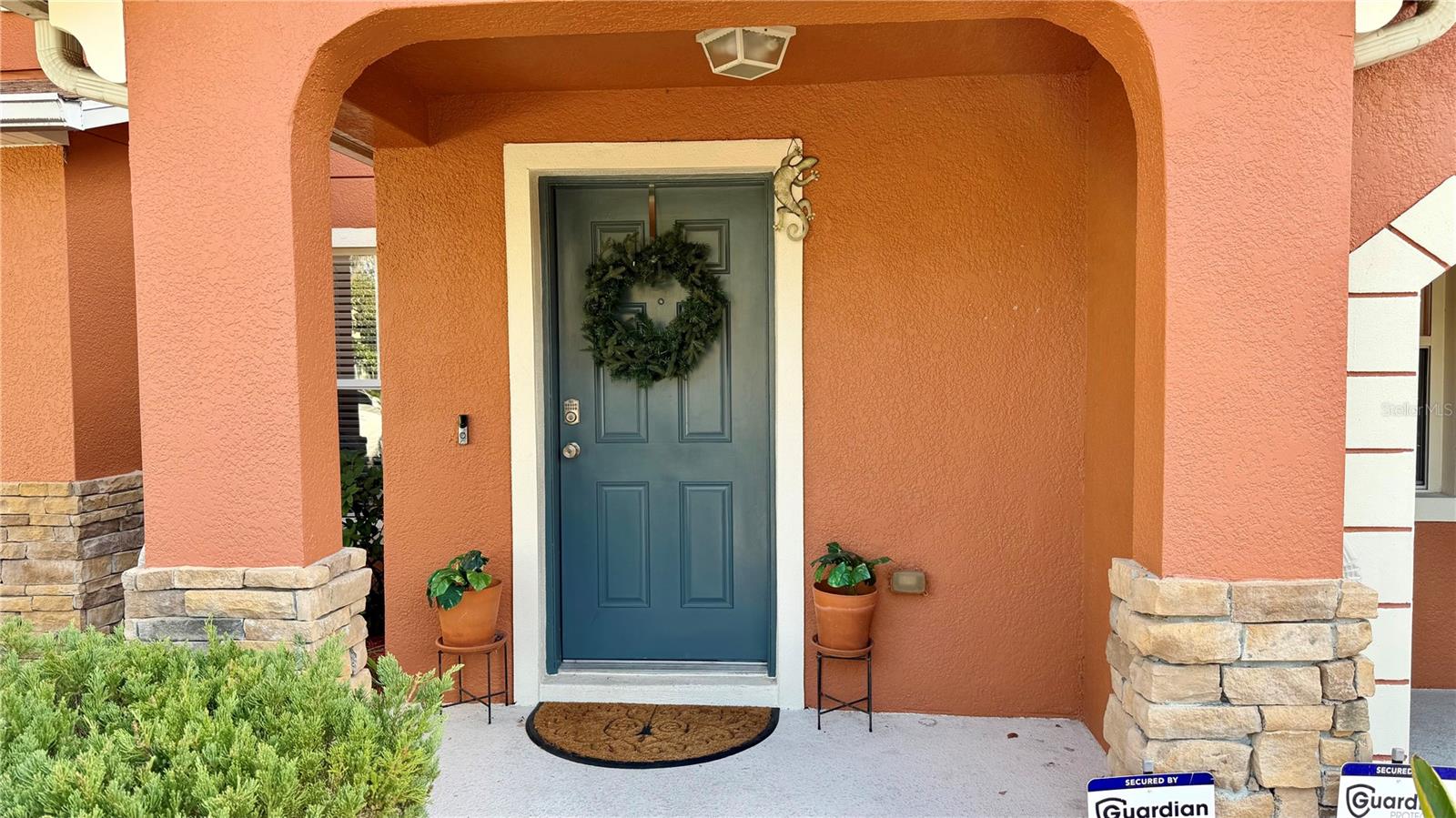 Image 25 of 43 For 6930 Hawthorne Trace Lane