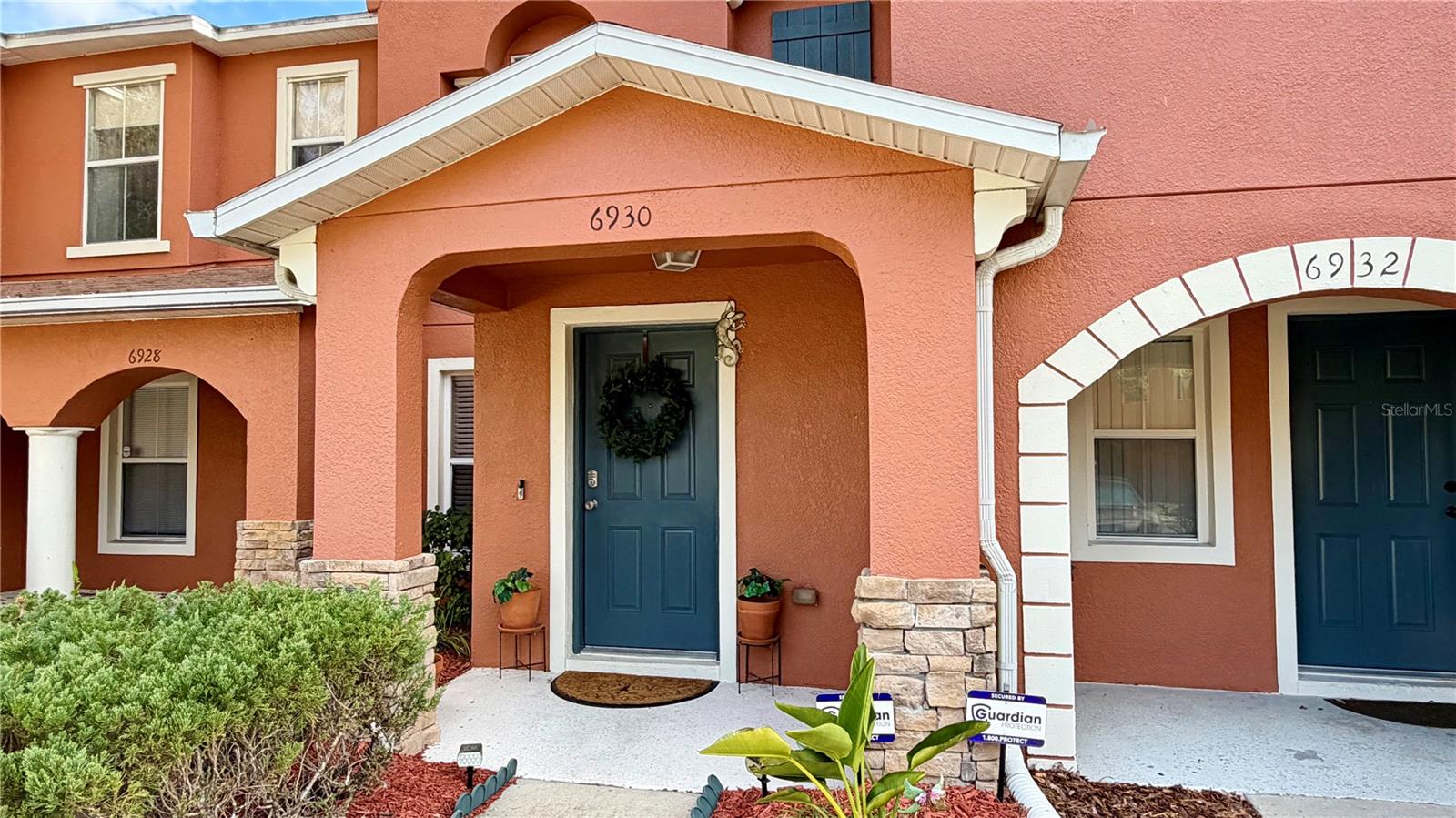 Image 28 of 43 For 6930 Hawthorne Trace Lane