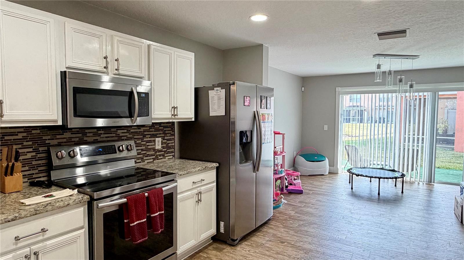 Image 8 of 43 For 6930 Hawthorne Trace Lane