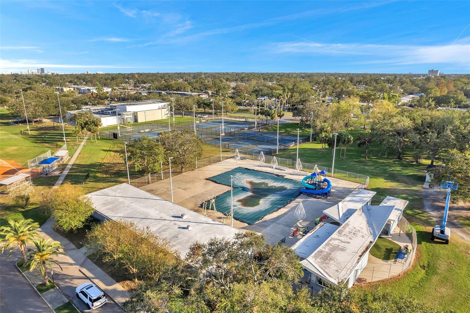 Image 43 of 46 For 2825 60th Street N