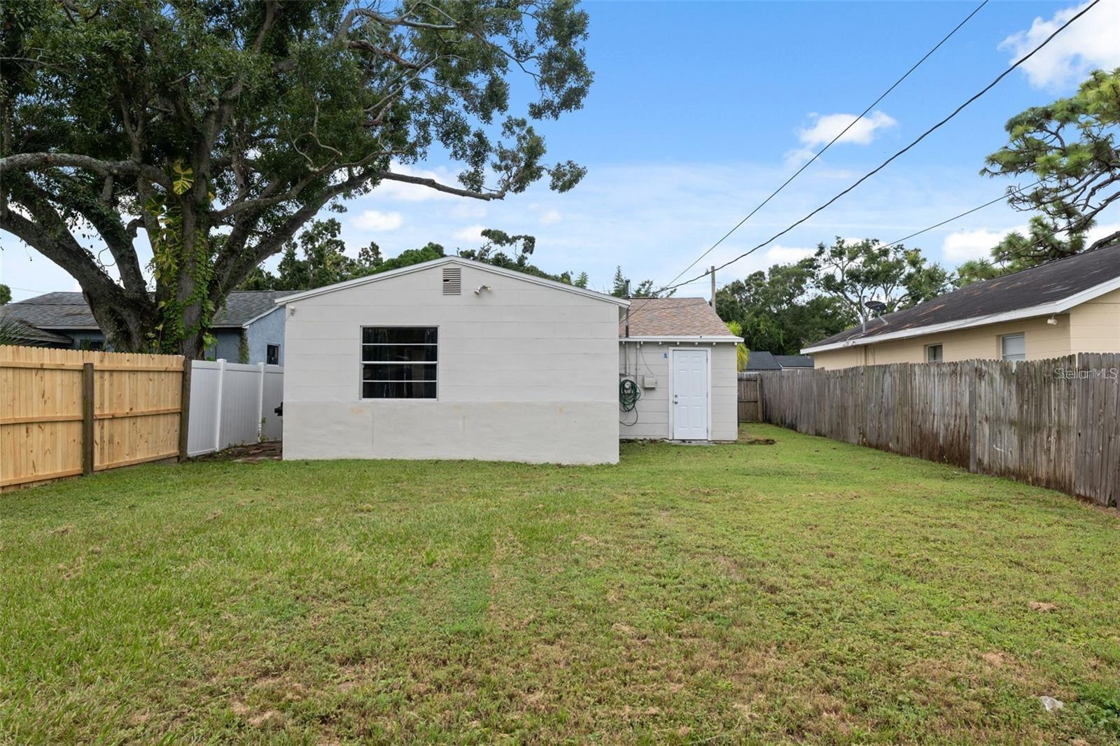 Image 21 of 33 For 3531 6th Avenue S