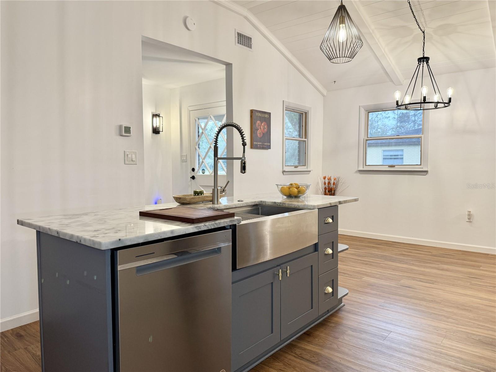 Image 13 of 56 For 509 Falmouth Street