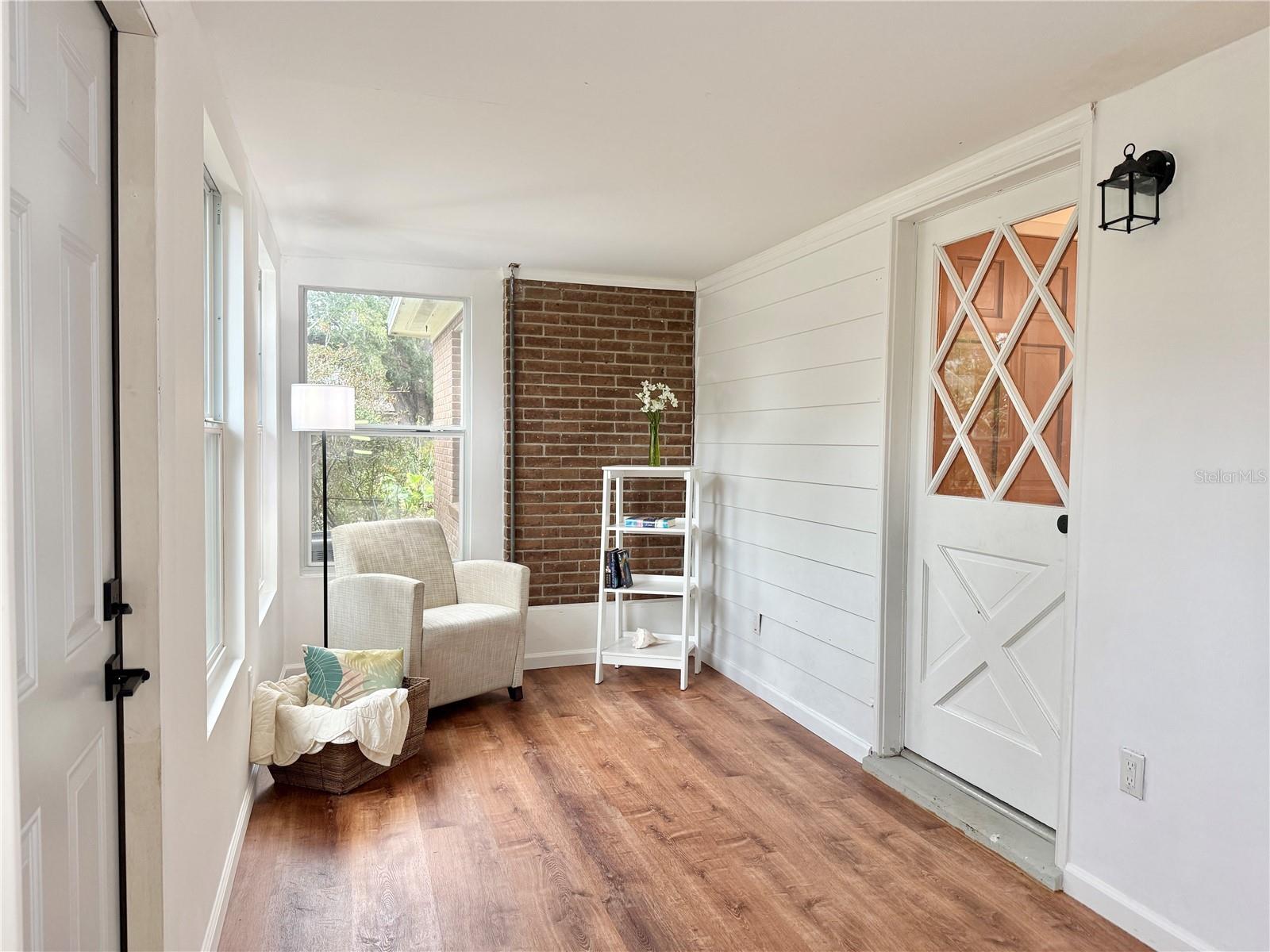 Image 16 of 56 For 509 Falmouth Street