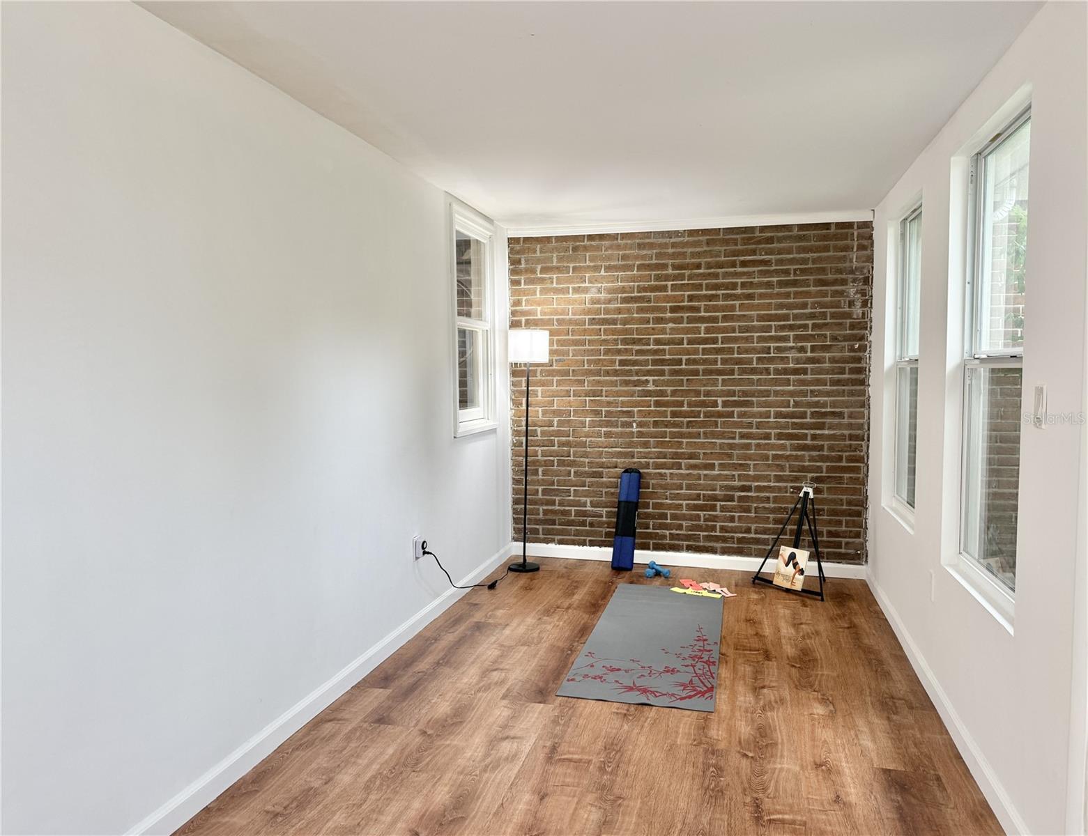 Image 17 of 56 For 509 Falmouth Street