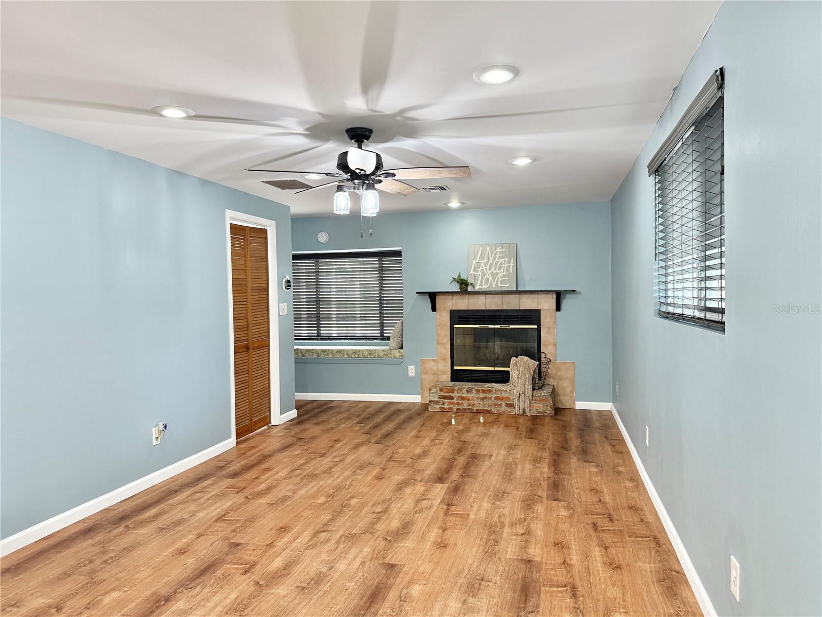 Image 24 of 56 For 509 Falmouth Street