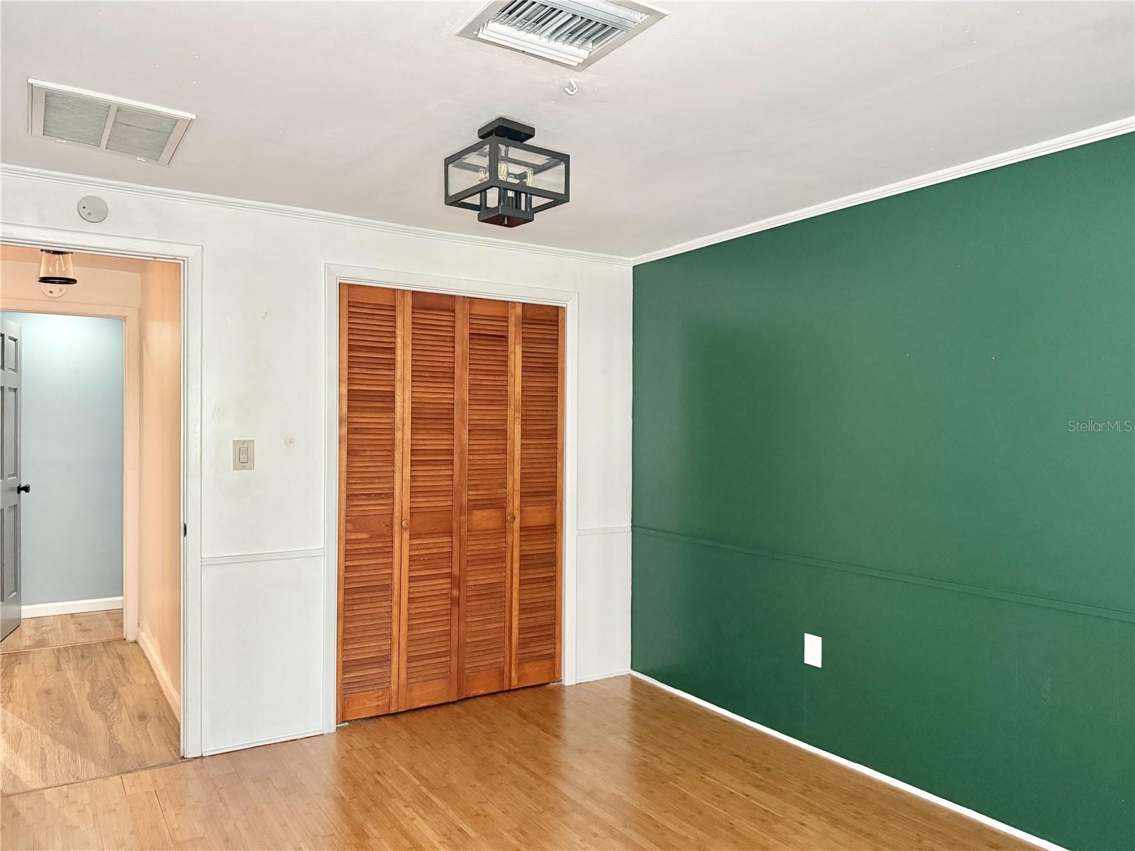 Image 33 of 56 For 509 Falmouth Street