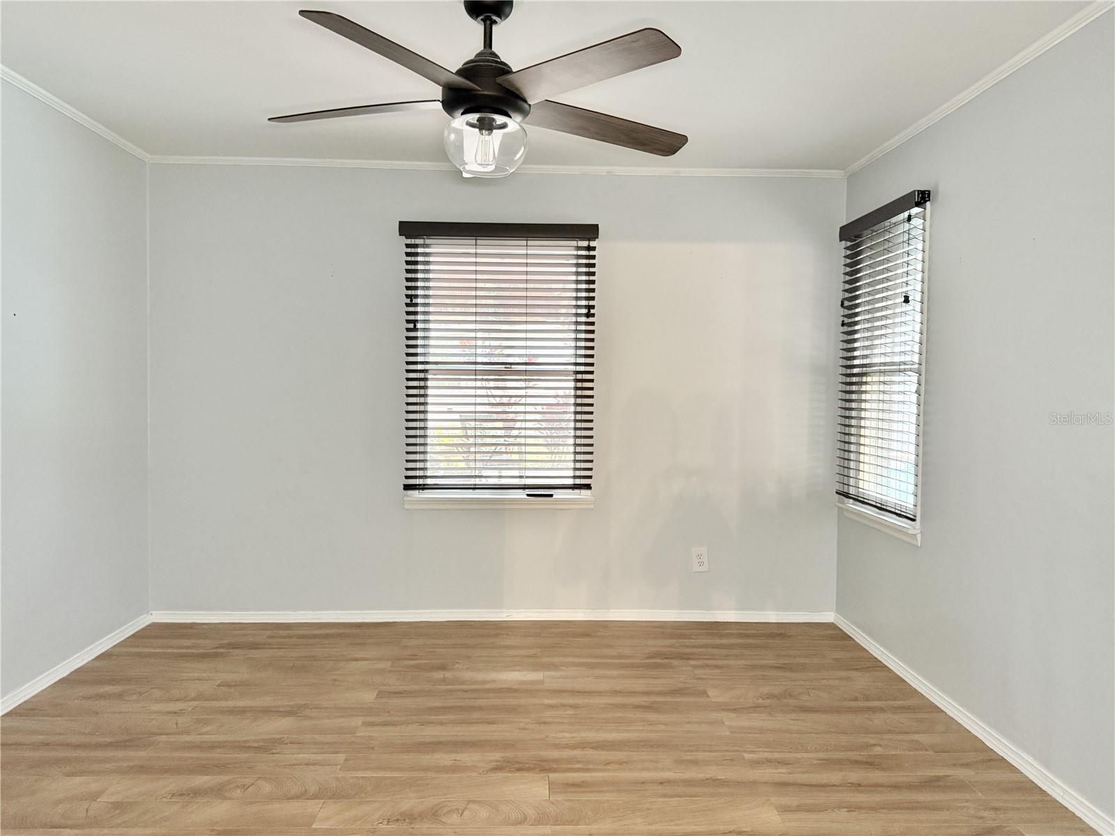 Image 34 of 56 For 509 Falmouth Street