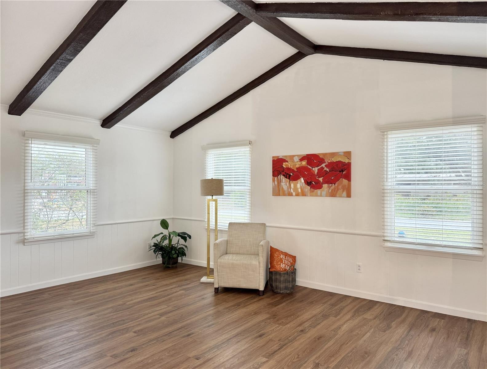 Image 4 of 56 For 509 Falmouth Street