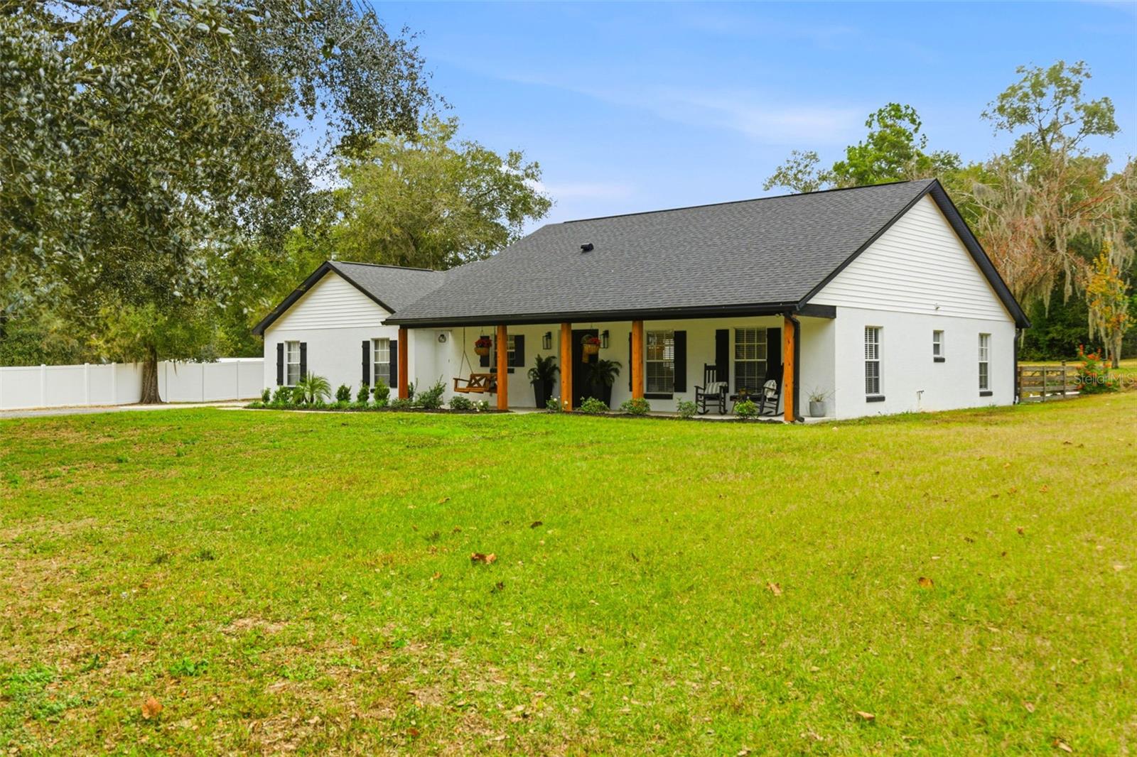 Image 3 of 37 For 37403 Phelps Road