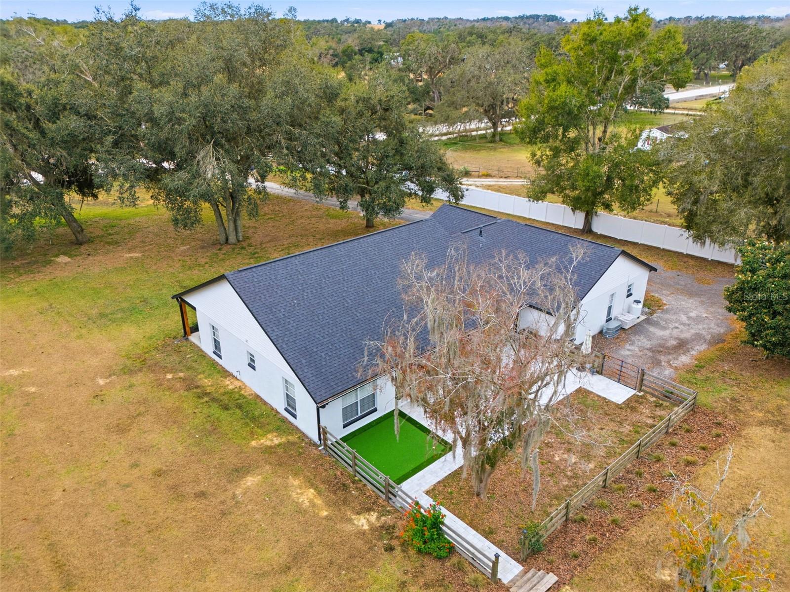 Image 34 of 37 For 37403 Phelps Road