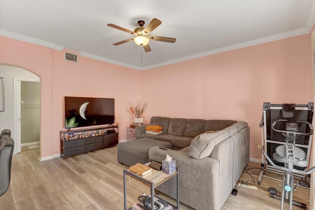 Image 12 of 55 For 12657 Longcrest Drive