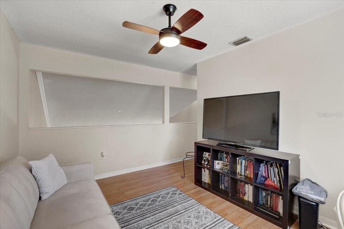 Image 32 of 55 For 12657 Longcrest Drive