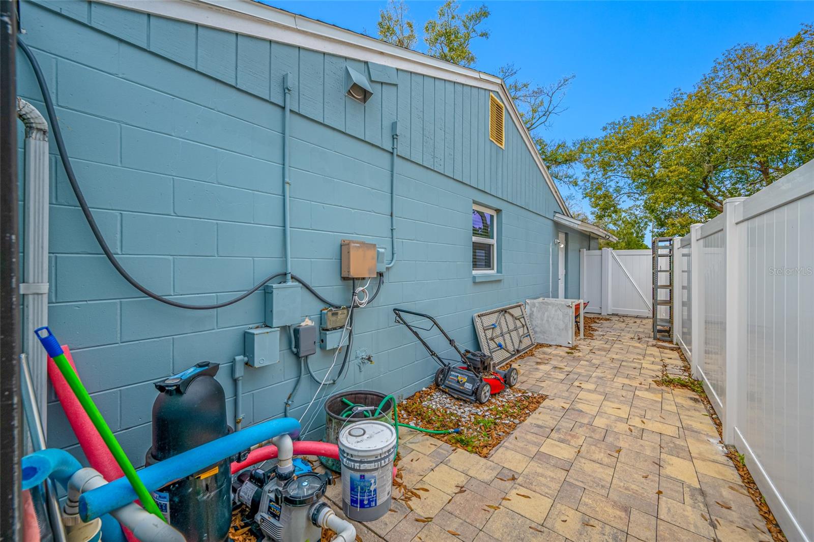 Image 35 of 71 For 2804 Cedaridge Drive