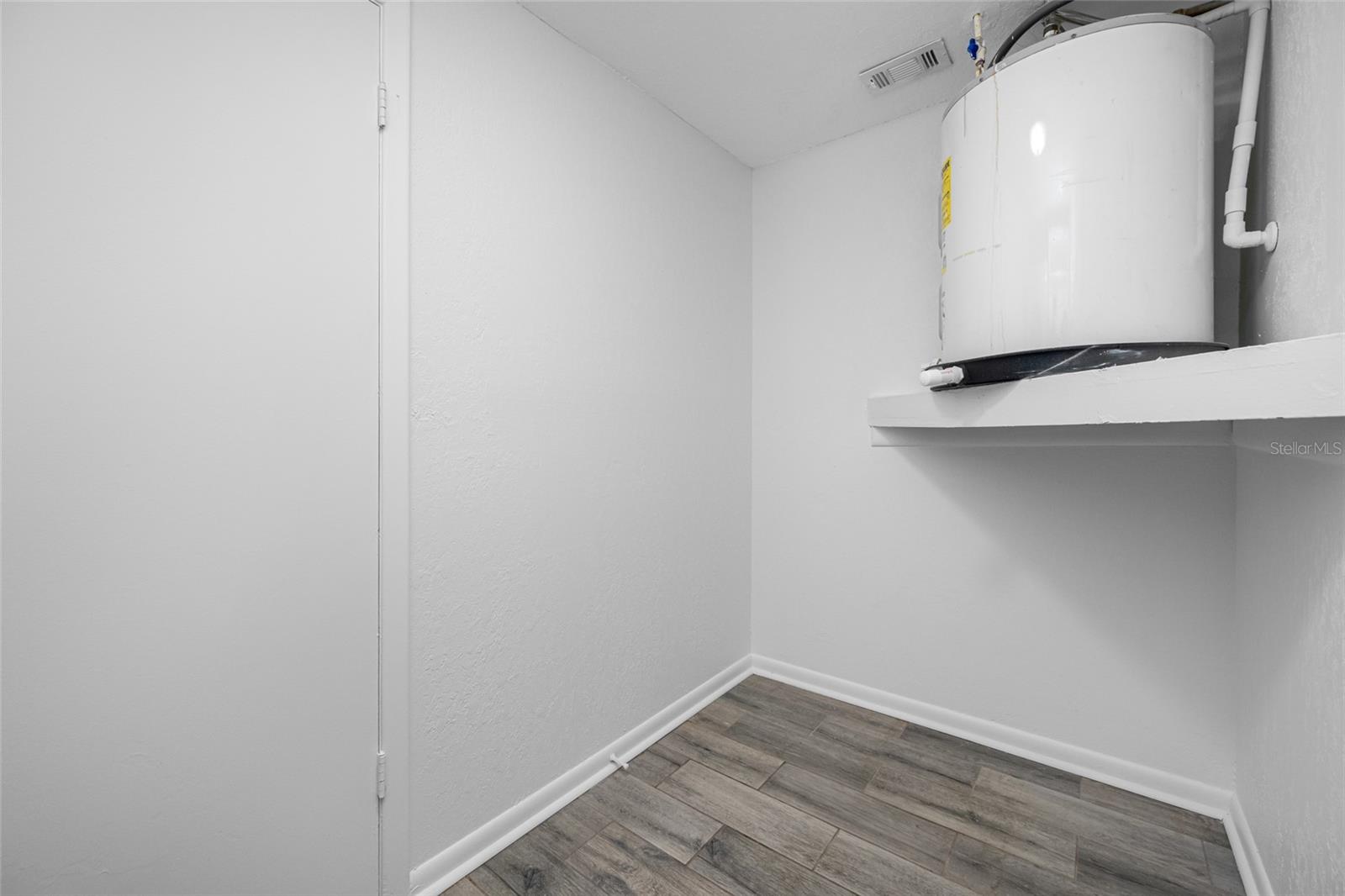 Image 52 of 71 For 2804 Cedaridge Drive