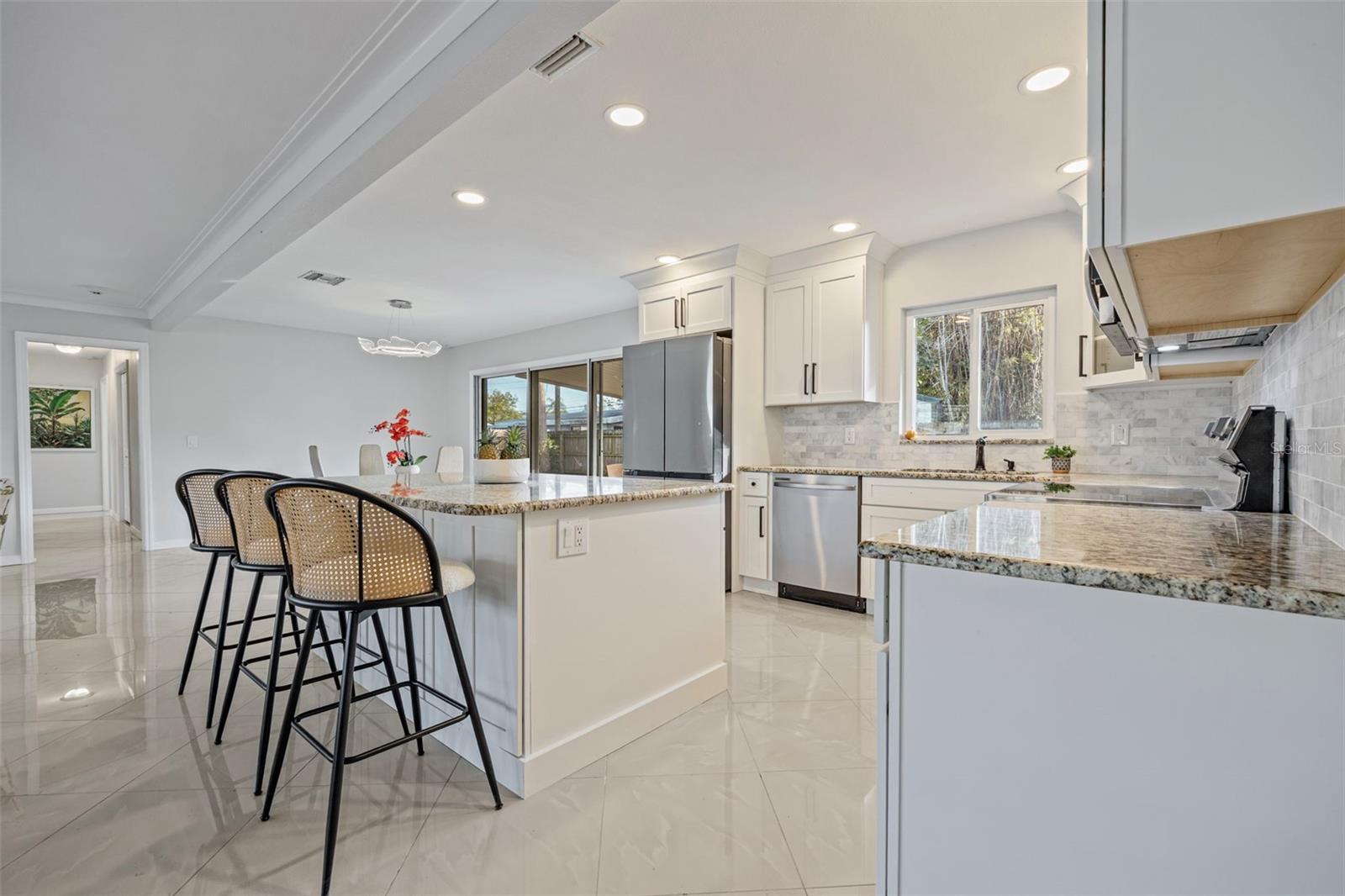 Image 12 of 48 For 248 79th Avenue Ne